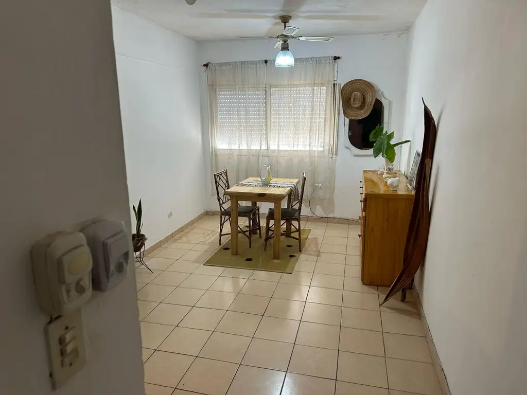 Venta Hermoso Dto 2 Dorm en B° Iguazu Ideal inversion