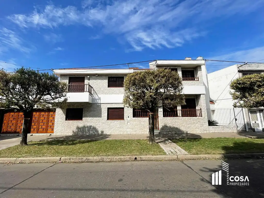 Casa en  venta Las Heras Rosario