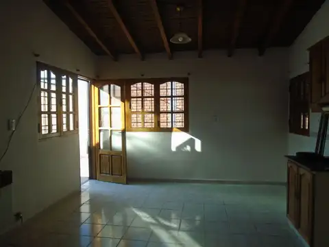 Casa - Alquiler - Argentina, Guaymallén