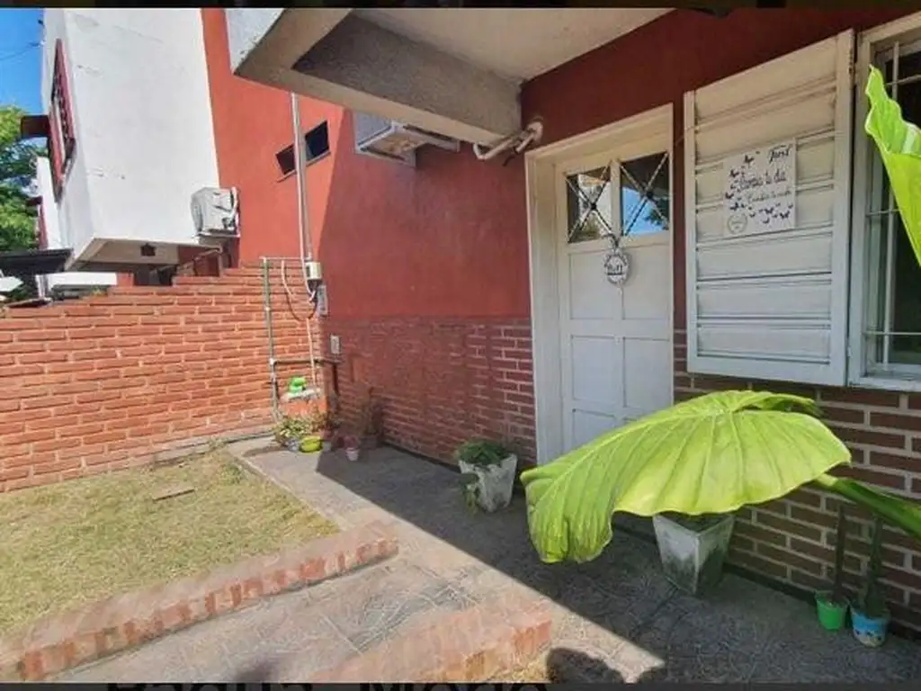 OPORTUNIDAD  EXCELENTE DUPLEX EN BARRIO POLICIAL DE SAN ANTONIO DE PADUA, 130 M2, 5 AMBIENTES, QUIN