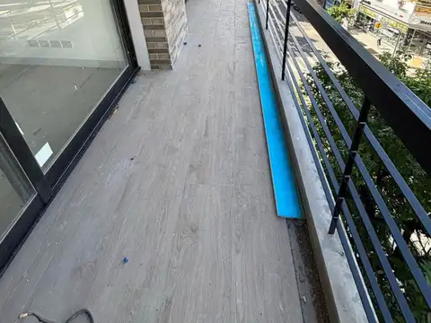 AV. CORRIENTES 3400, Piso 1