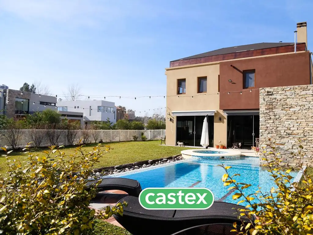 Casa en venta en Terralagos, Canning