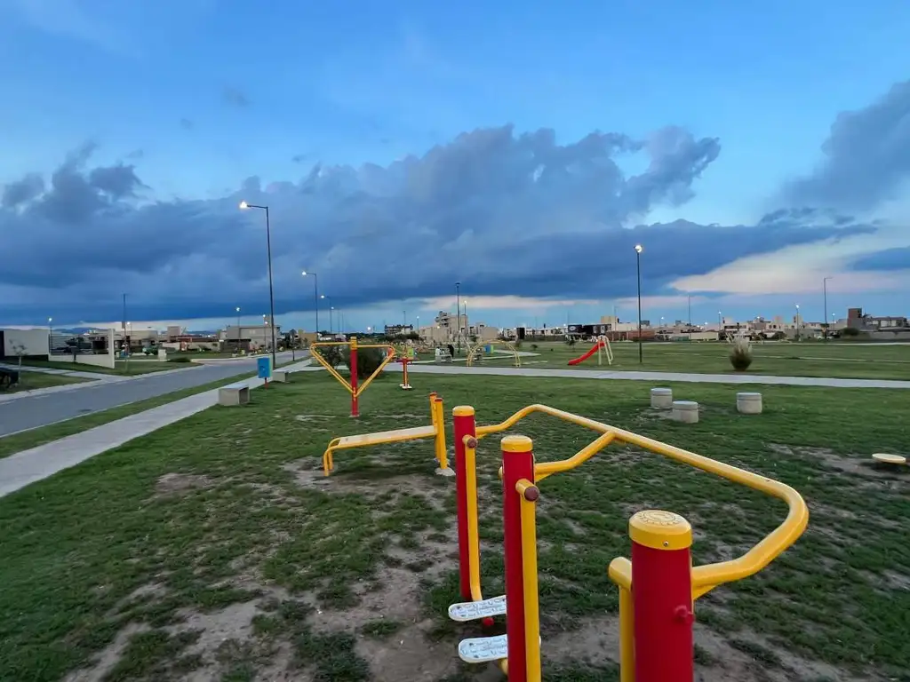 DUPLEX DOS DORMITORIOS A ESTRENAR DOCTA URBANIZACION