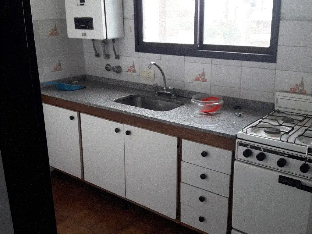 DEPARTAMENTO EN VENTA 2 AMBIENTES MORON CENTRO