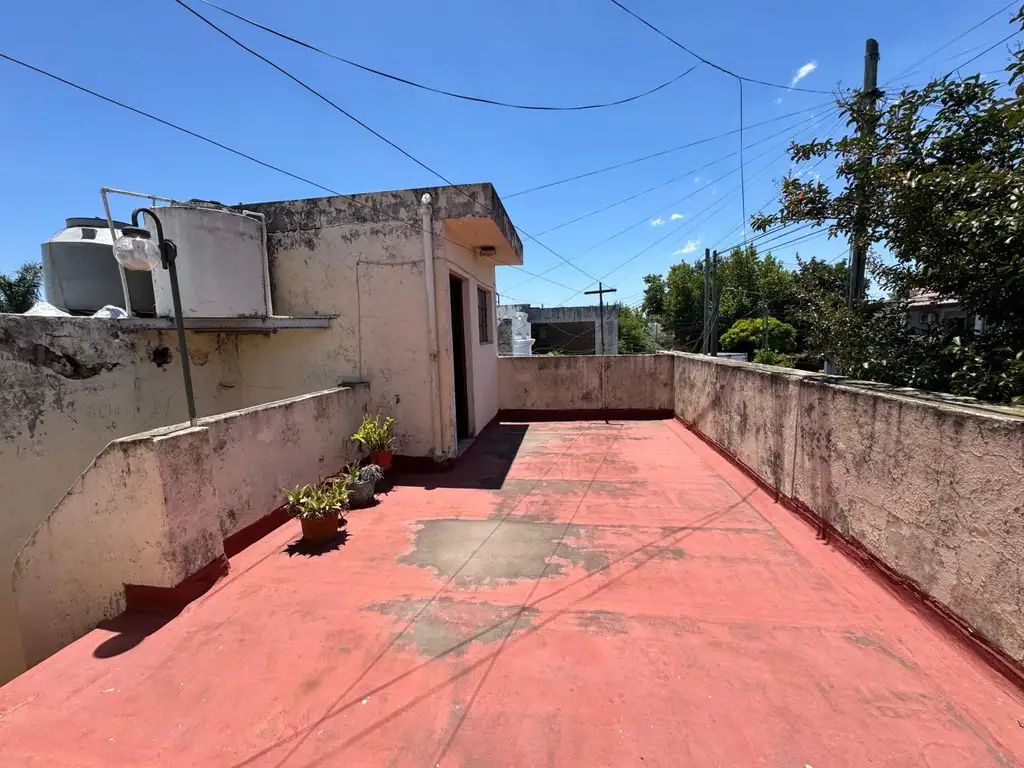 VENTA PH 2 AMB CON TERRAZA PROPIA EN REMEDIOS DE ESCALADA