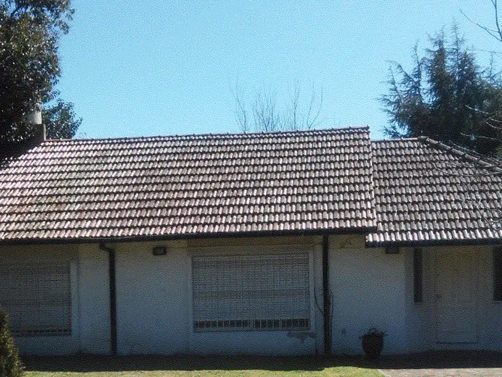 Casa Quinta Con Amplio Terreno Y Pileta, El Pato, Berazategui