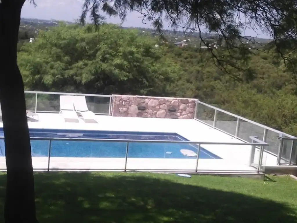 Áreas comunes sum, piscina en Cinco Lomas
