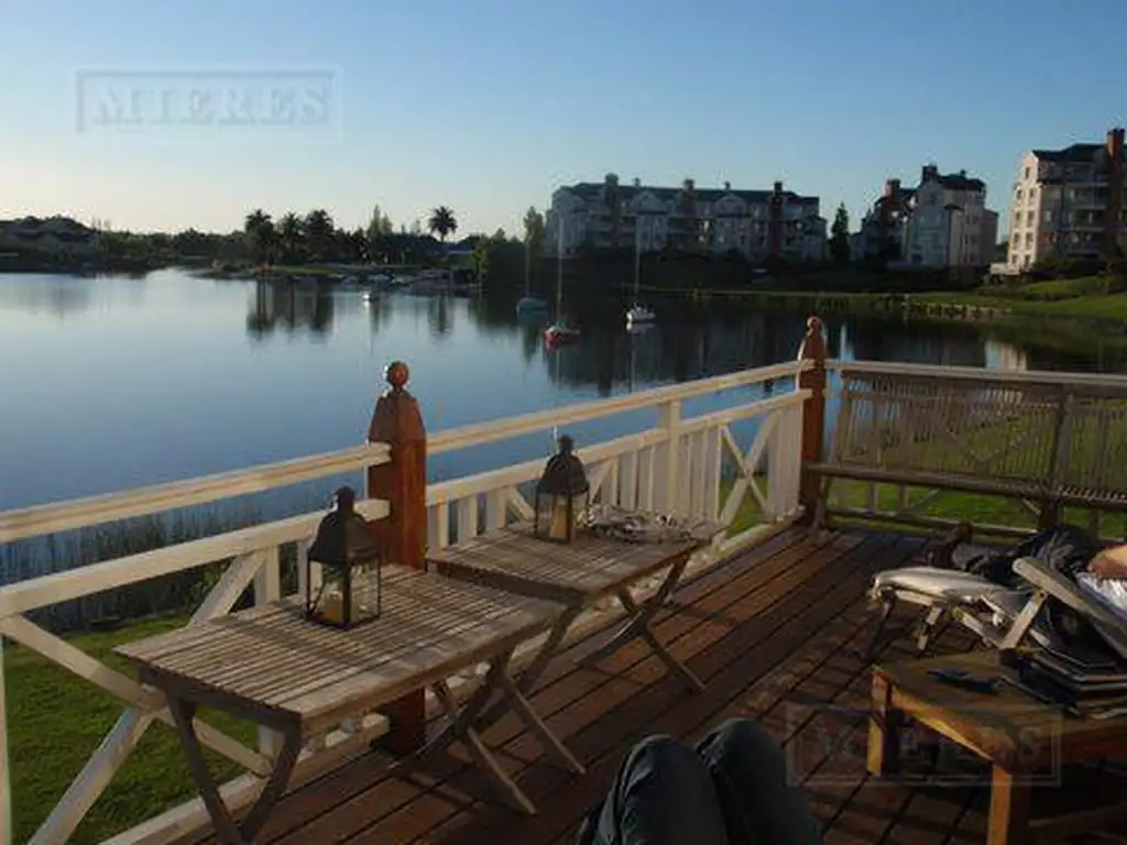 Condominios de la Bahía  - Alquiler de Temporario, vista al agua Dpto 2 ambientes