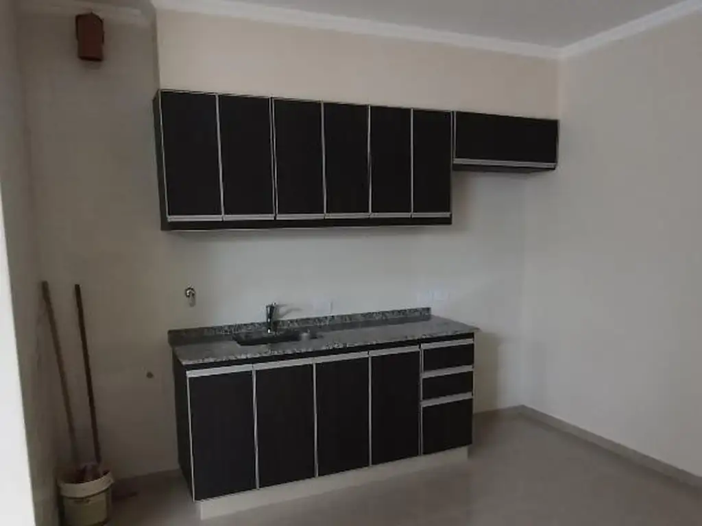 EXCELENTE DEPARTAMENTO INTERNO EN DOS PLANTAS A ESTRENAR