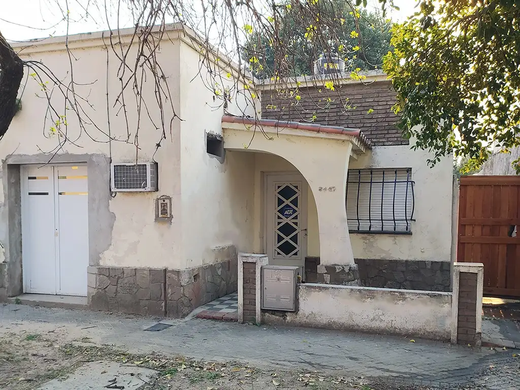 Casa Venta 4 ambientes, Este, 146m2, Pasaje Fredes 2400, San Lorenzo