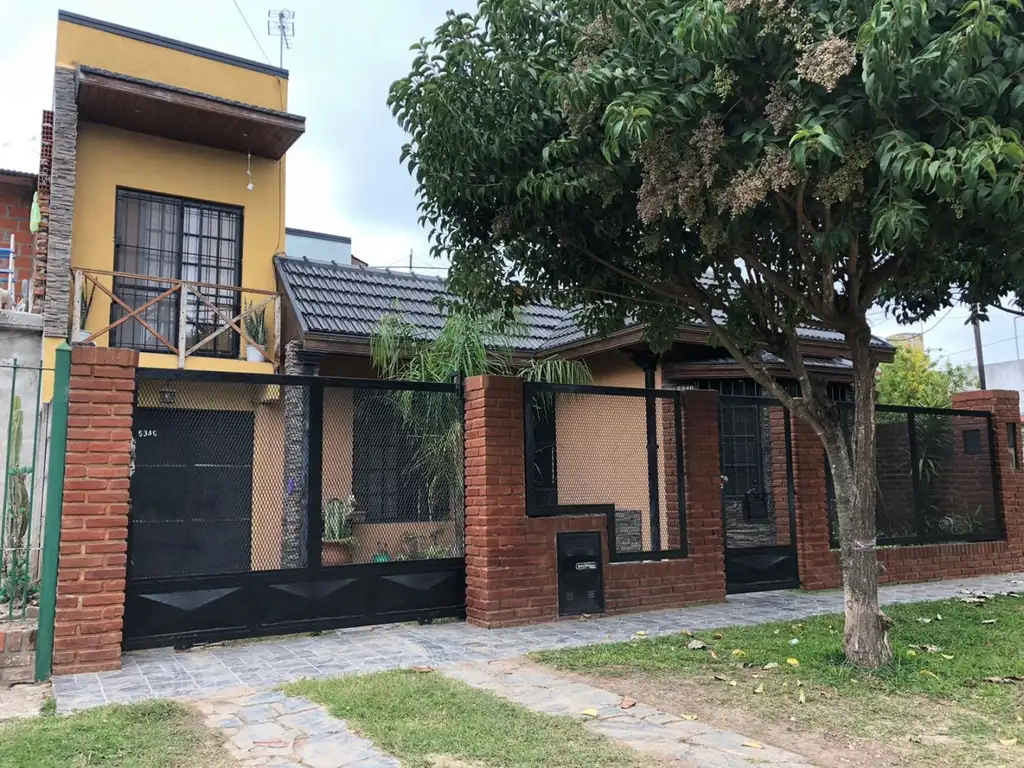 Casa - Venta - Argentina, Berazategui - CALLE 36 5349