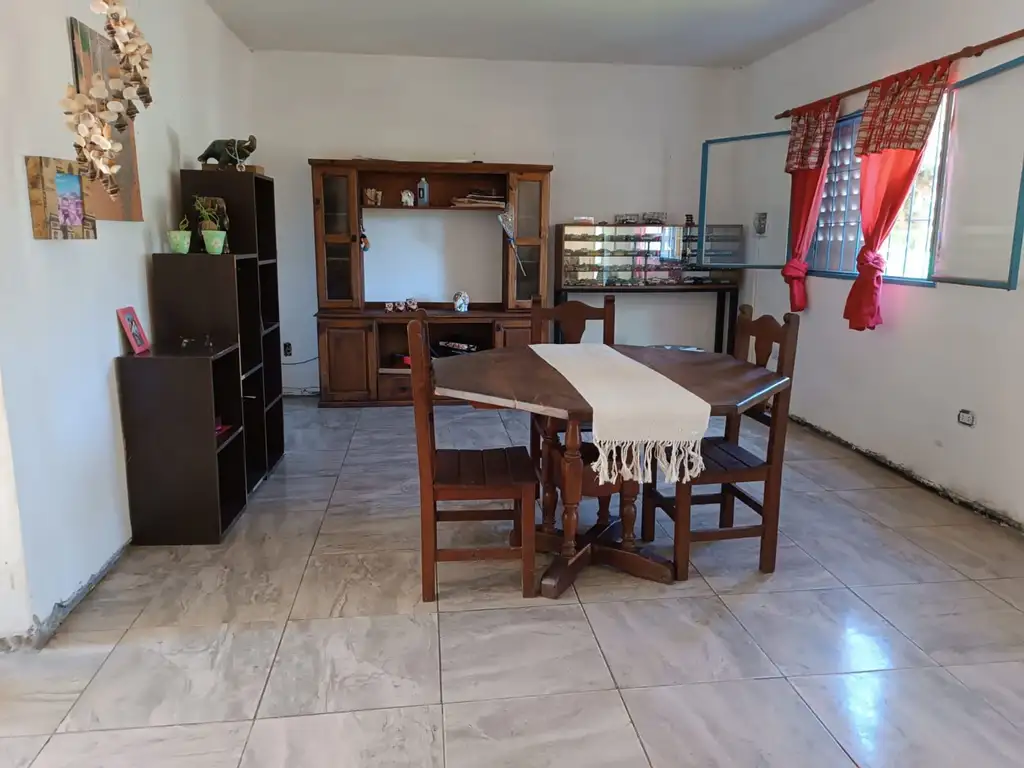 VENTA CASA 3 DORM PILETA SALSIPUEDES CORDOBA