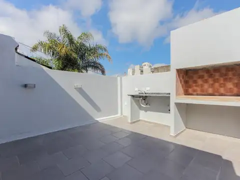 Venta PH 4 ambientes en Paternal con patio y terraza