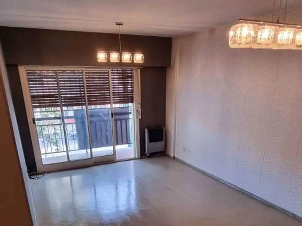 Venta de Departamento 4 AMBIENTES en Villa General Mitre