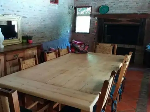 Casa en Venta - 5 ambientes - USD 640.000