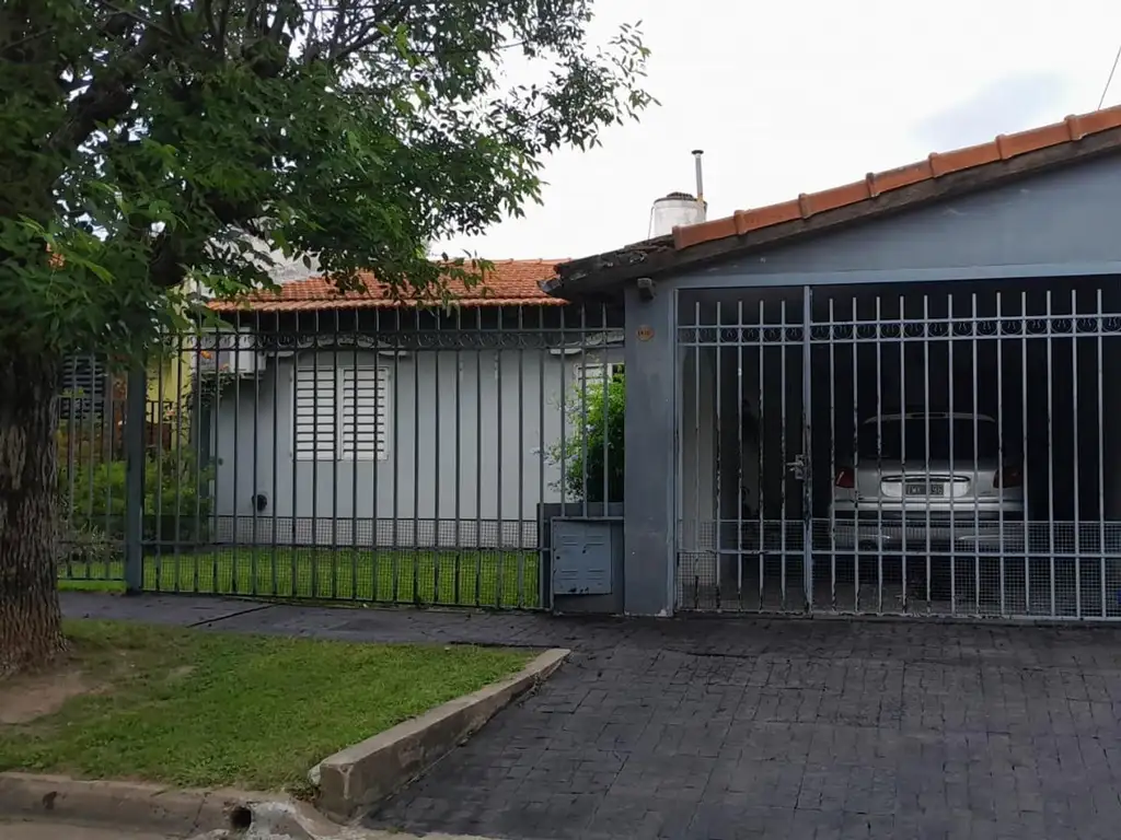 CASA EN VENTA EN PARANÁ