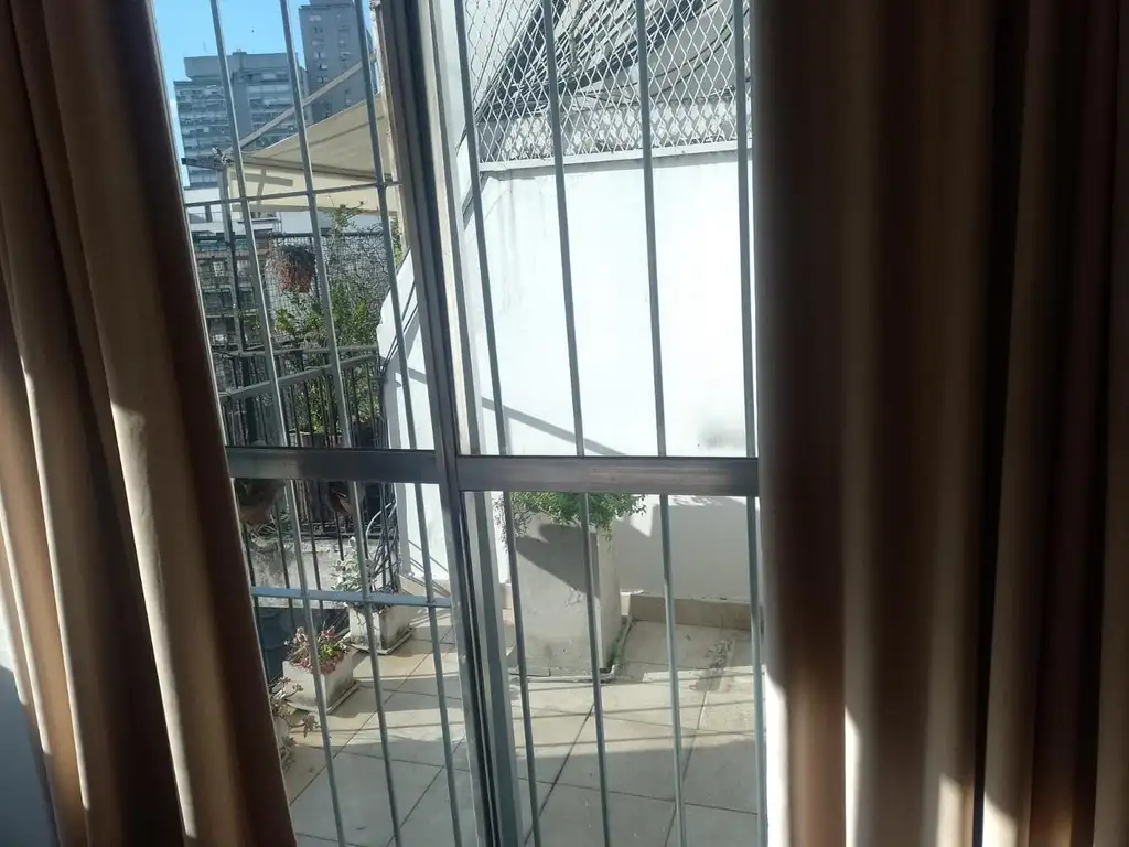 HERMOSO DEPARTAMENTO CON BALCON