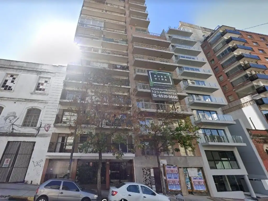 Departamento  de 3 ambientes con balcón al frente