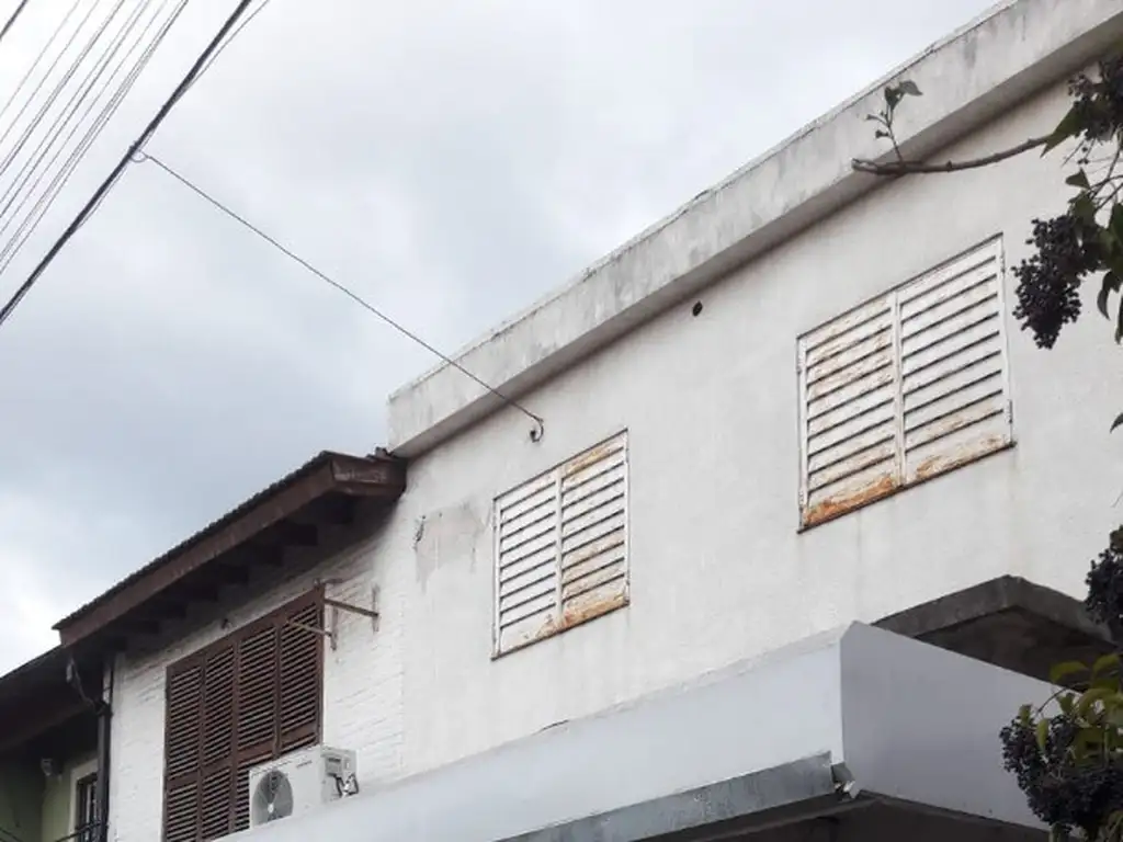 Supermercado habilitado con gas industrial con vivienda arriba