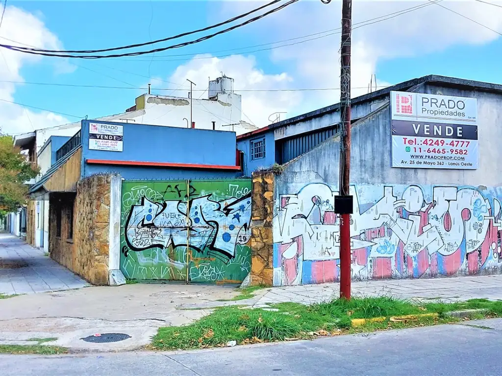 Block Dos Lotes. Galpón + Oficinas + Depósito + Departamento 3 amb.