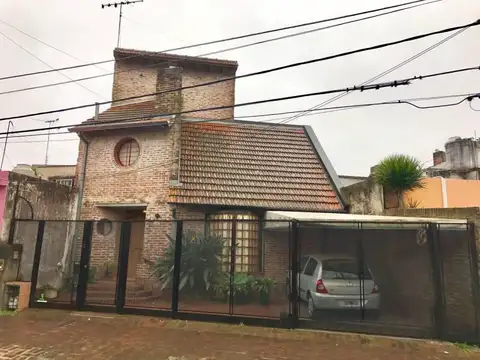 Casa de 4 Ambientes en Venta, Ubicado en Béccar