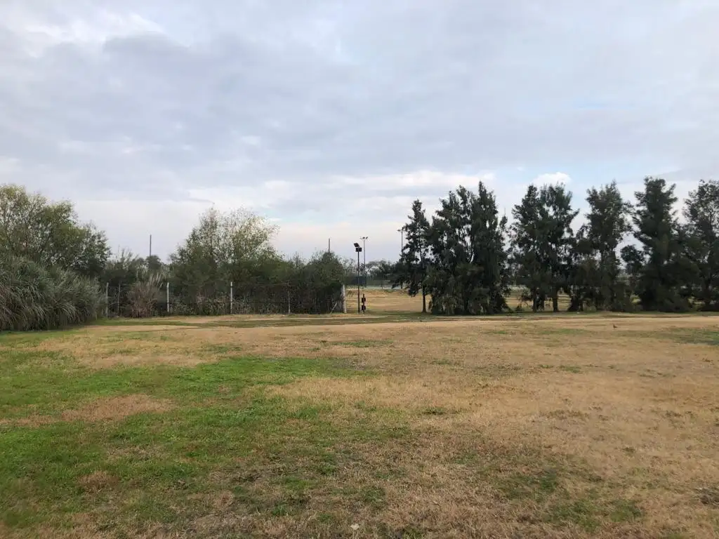 Terreno interno en venta. El Naudir, Escobar