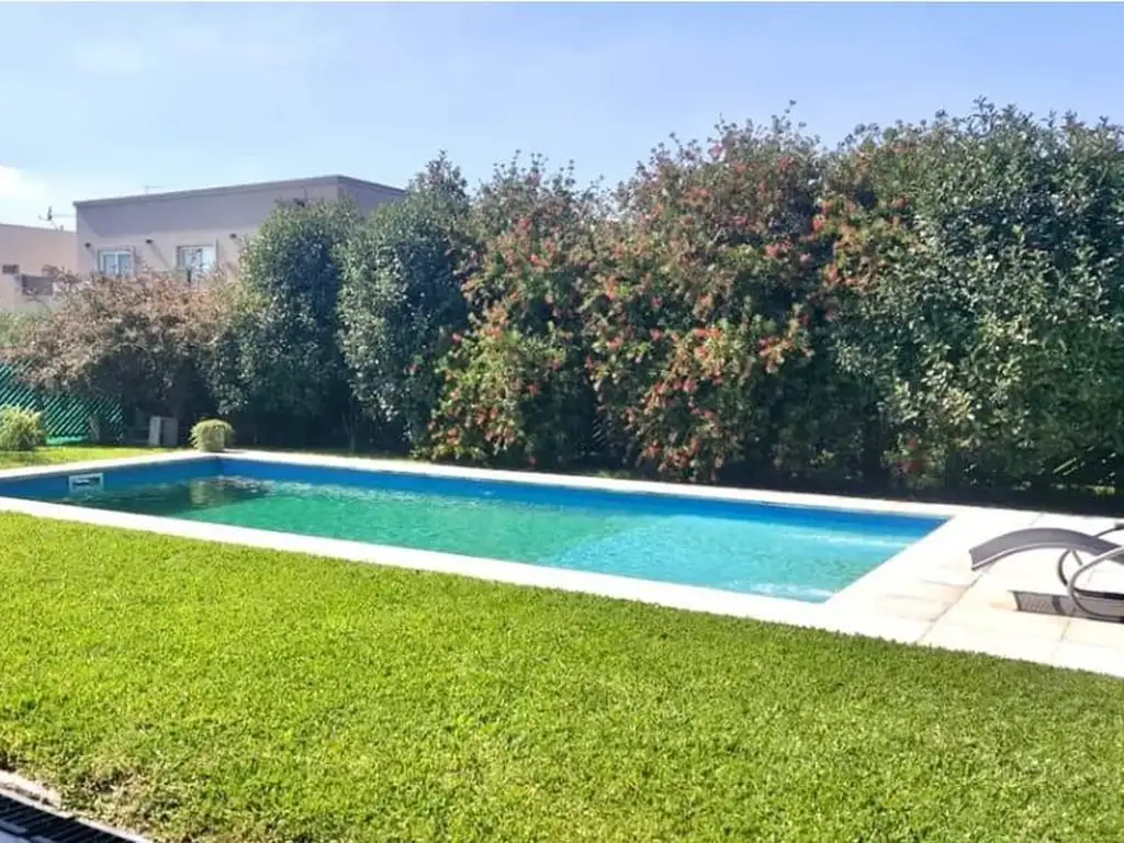 Casa En Venta y Alquiler Temporario - San Alfonso, Pilar Del Este