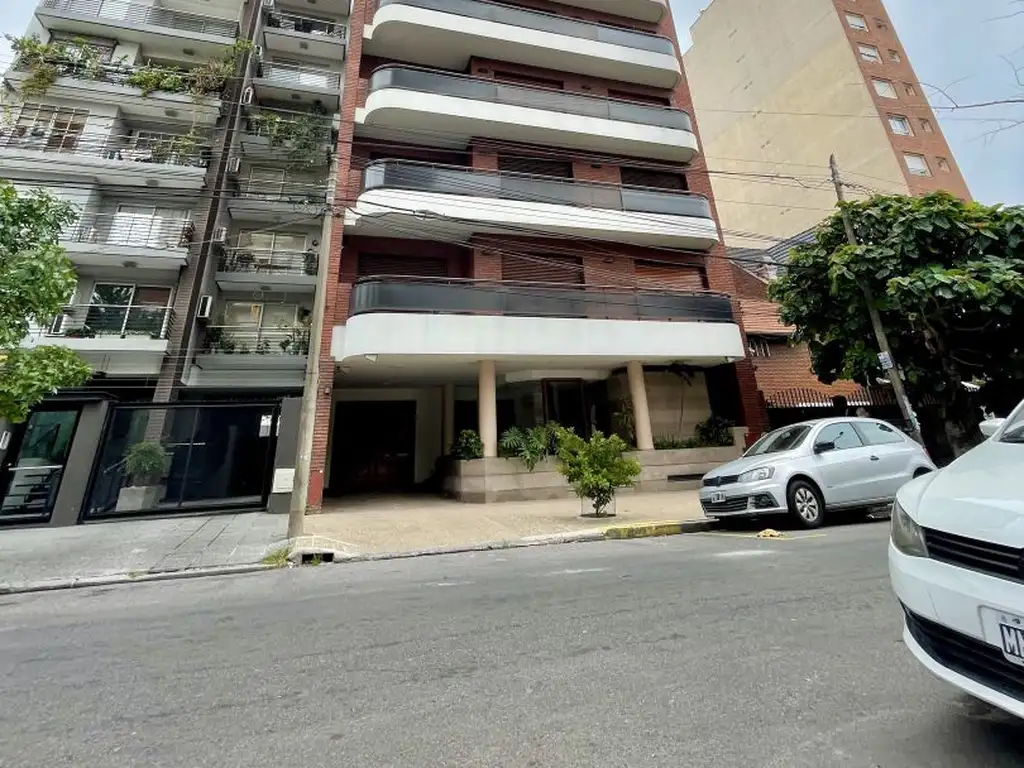 Edificio - Venta - Argentina, Morón - Ingeniero Ernesto Boatti 300