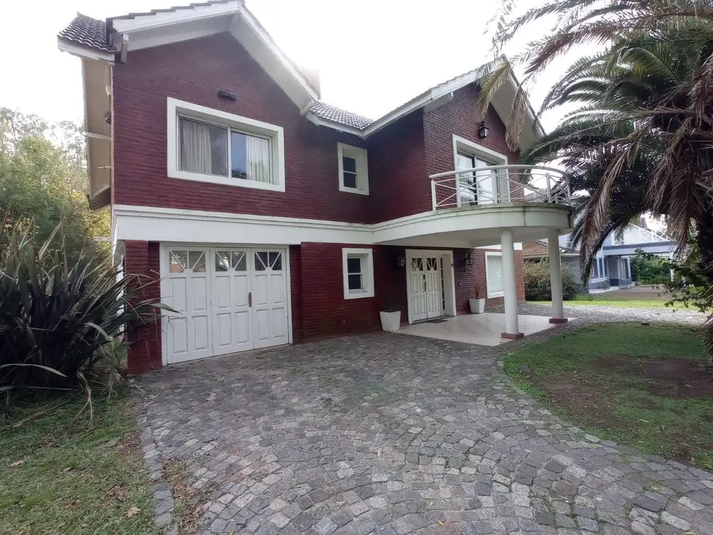 Importante casa en venta en Country Boca Raton