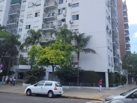 4 Ambientes con Balcón 90 m2 a 2 Cuadras Subte