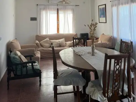 Casa 8 Ambientes Amoblada en Barrio Estancia La Macarena