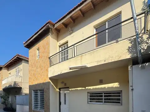 Alquiler Duplex con Cochera en Lomas de Zamora