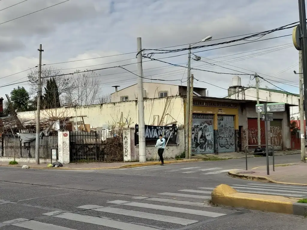 GALPON /    96 M2   Apto DEPOSITO o LOCAL -COMERCIAL  - ( NO Apto taller )