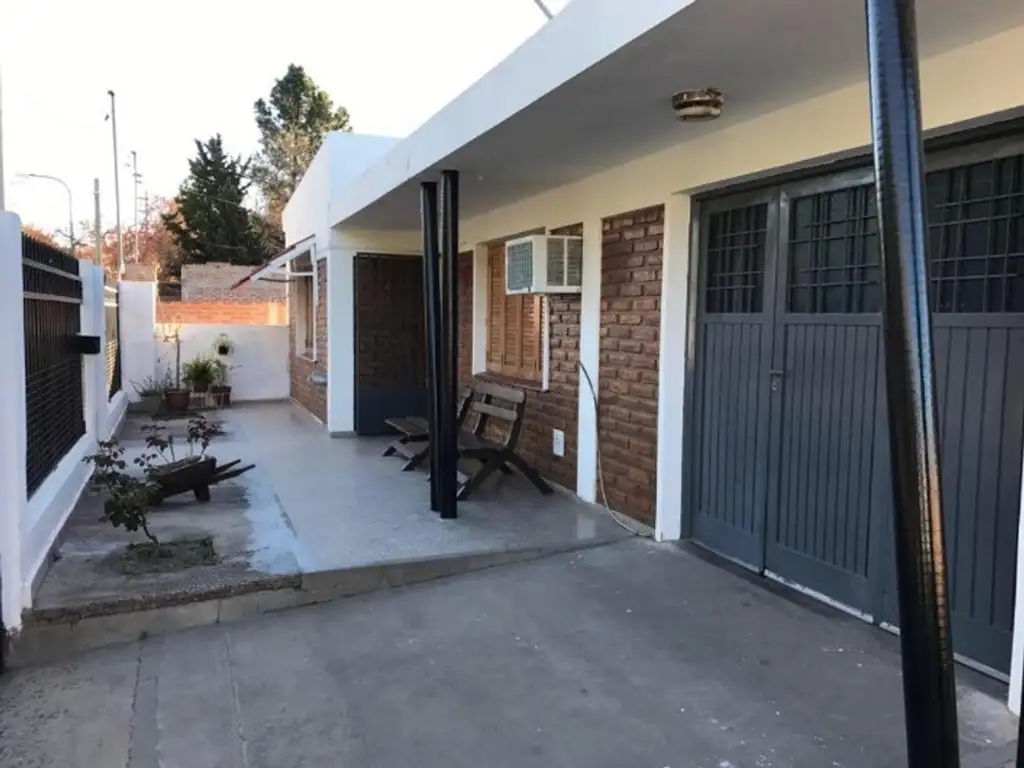 Casa + dpto en venta en Lujan, San Luis