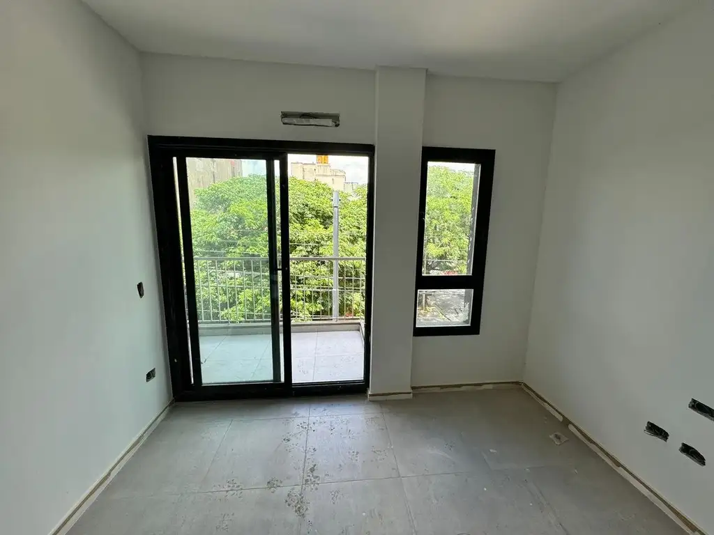 Dos ambientes en obra • Venta • Garcia del Rio 4695