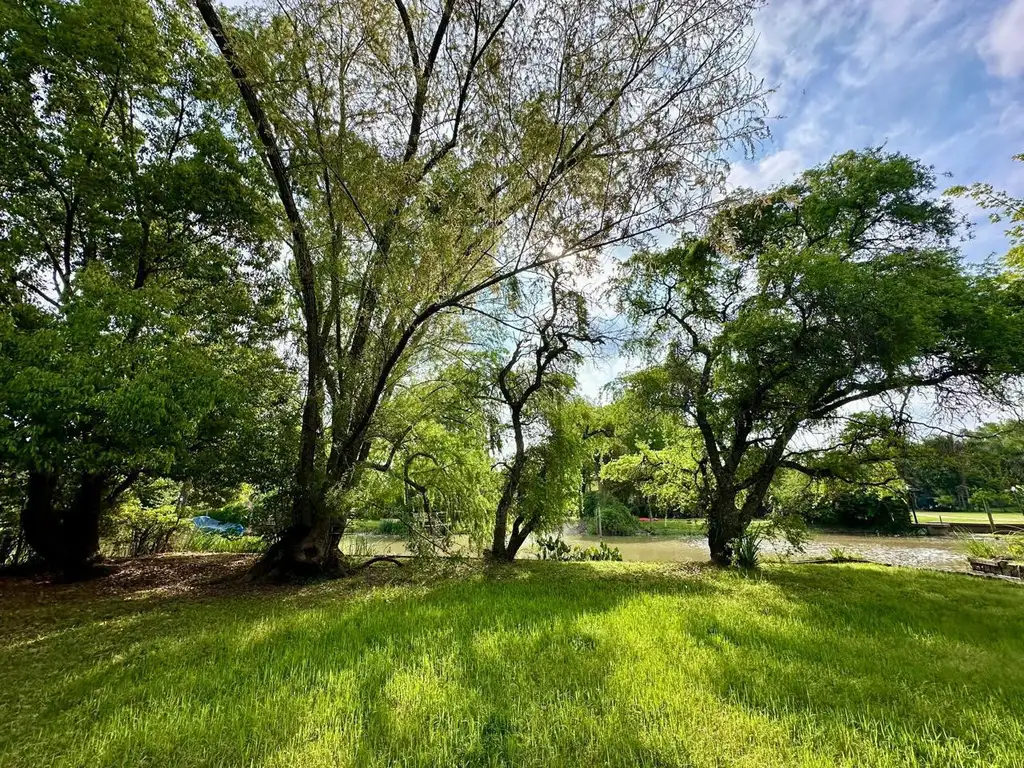 Terreno en venta en Jardín Náutico Escobar