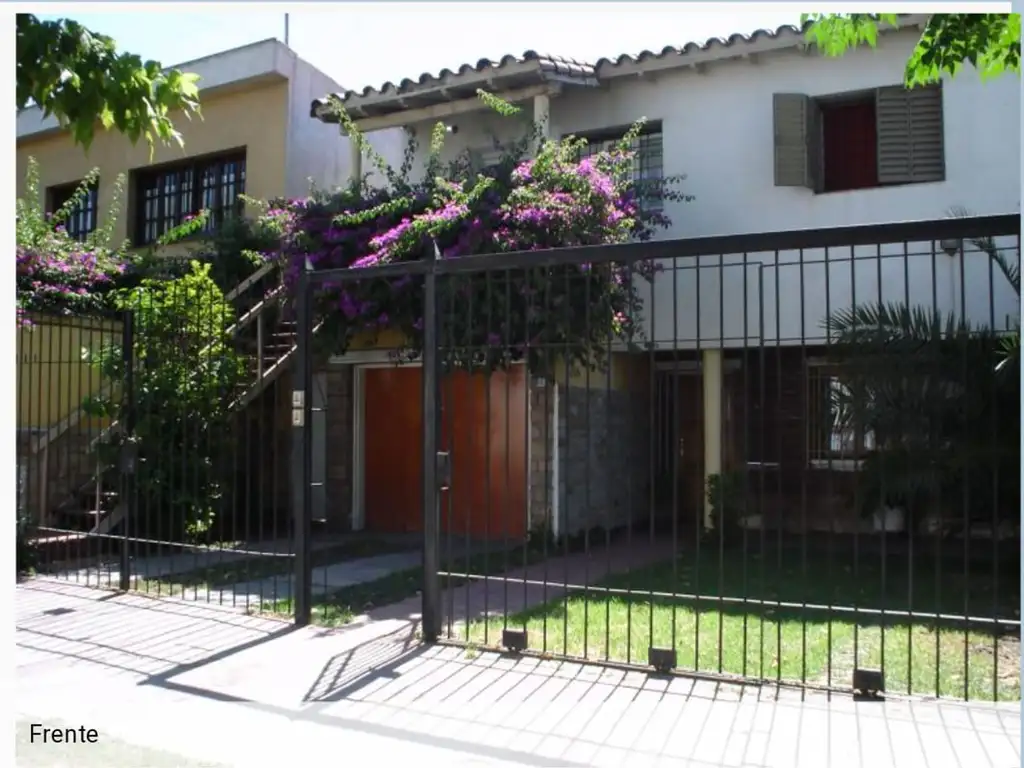 Venta Casa 2P con Departamento San José Guaymallén