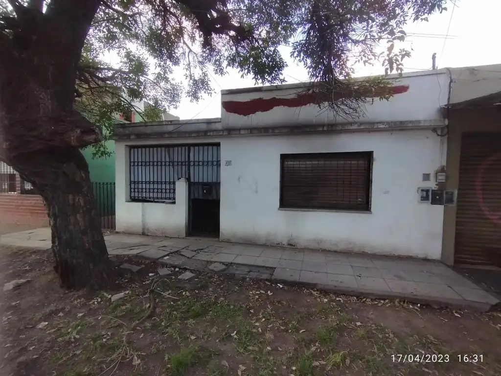 Casa  en Venta en Villa Bonich, San Martin, G.B.A. Zona Nort