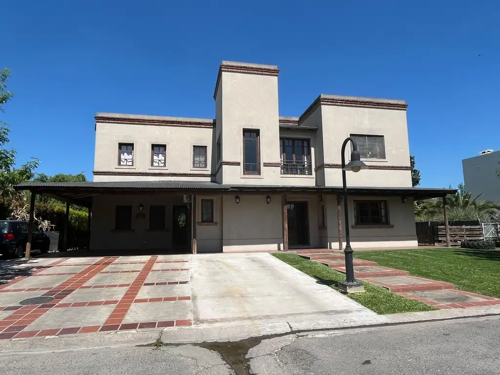 Casa en  Barrio Buenos Aires Village