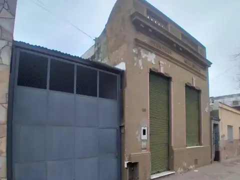 Casa en Refinería para uso comercial