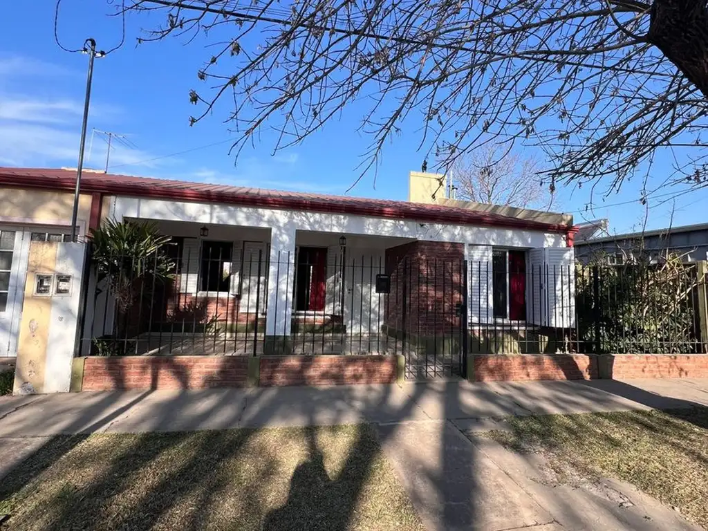 VENTA CASA 2 DORMITORIOS