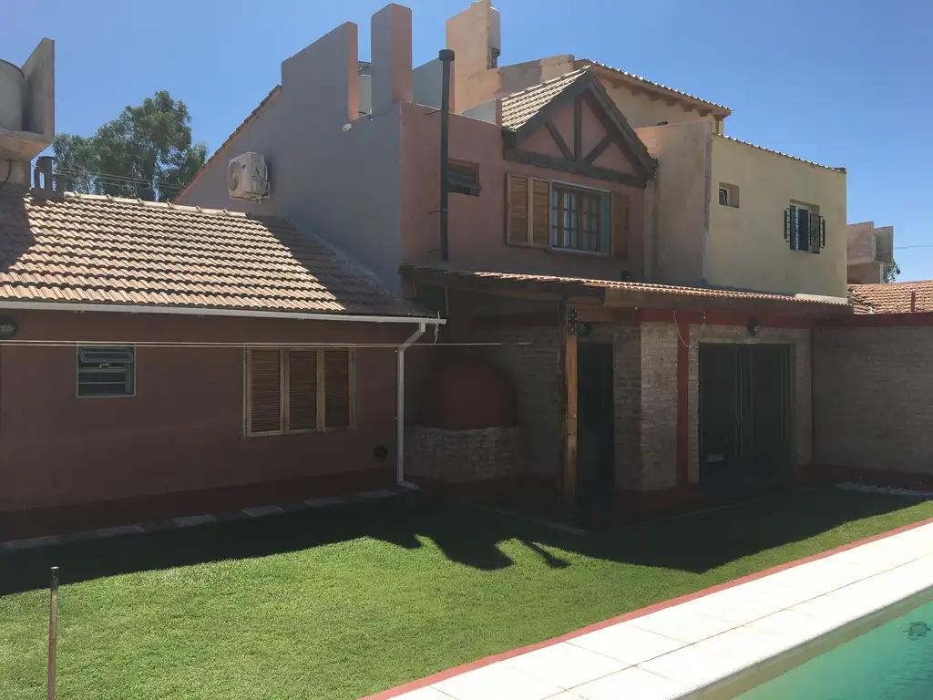 Casa en Venta con cochera