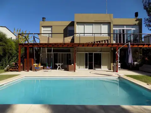 Casa en ALQUILER TEMPORARIO en barrio Santa Clara - Villanueva - Tigre