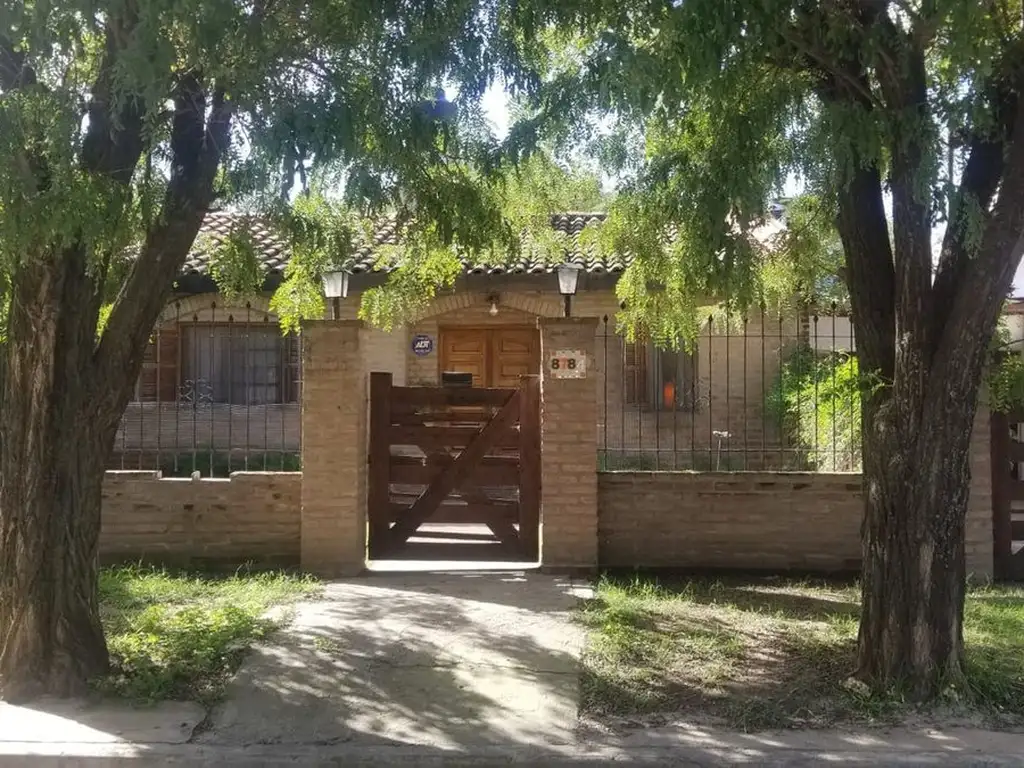 VENTA CASA 2 DORM. MAS DEPTO RIVERA INDARTE PILETA