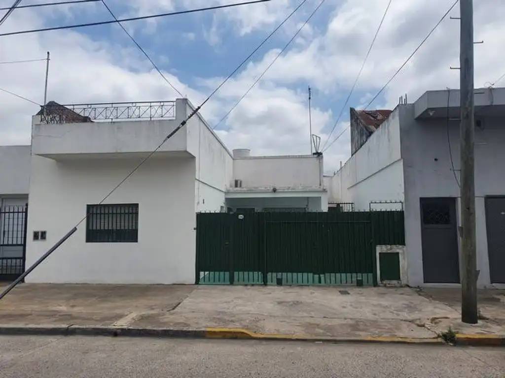 CASA 3AMB EN LOTE DE 460M2 VILLA BOSCH