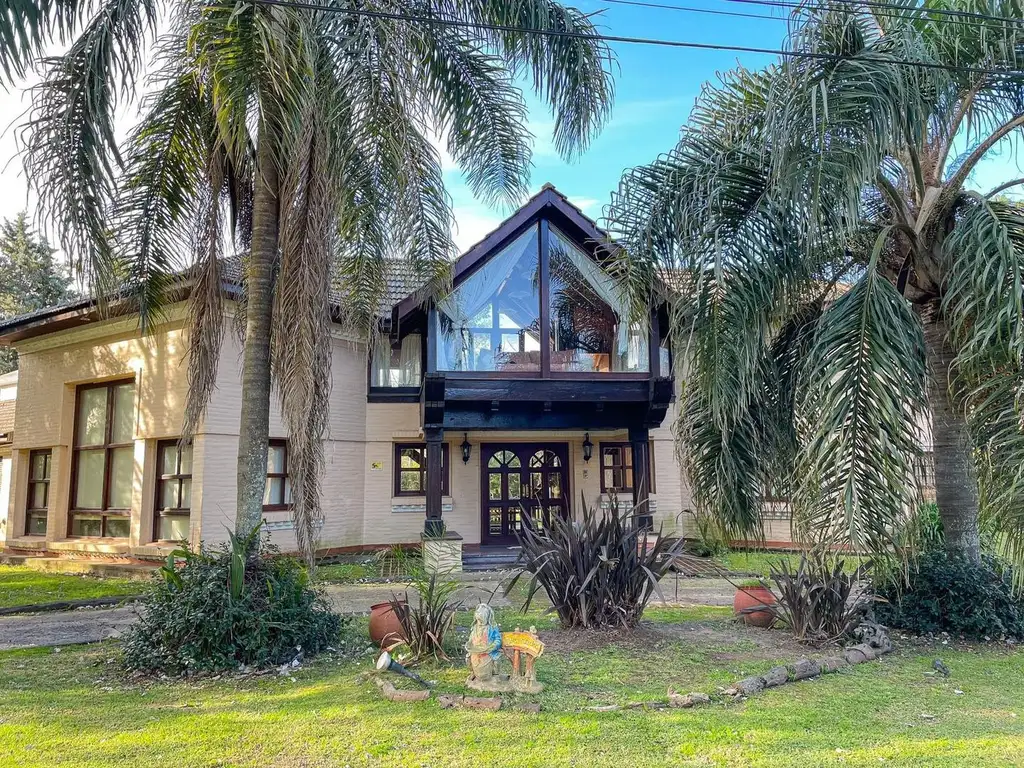 Casa en el lago Barrio Cube