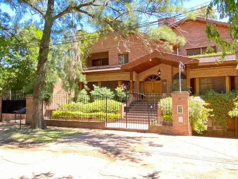 Casa en Venta en Jockey - 10 ambientes