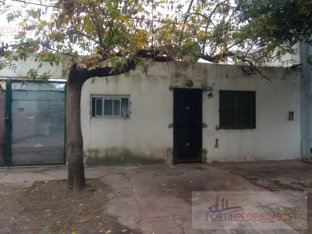 Casa en  venta con amplio terreno