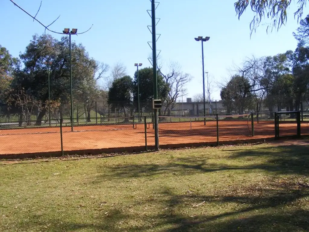 Actividades deportivas tenis en Estancia Smithfied