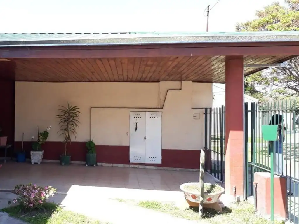 Casa en Venta de 4 ambientes, M. Cané 3132, Quilmes!